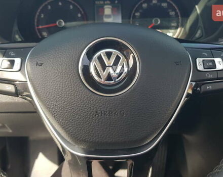 Чорний Фольксваген Пассат, об'ємом двигуна 2 л та пробігом 76 тис. км за 19499 $, фото 34 на Automoto.ua