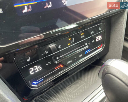 Чорний Фольксваген Пассат, об'ємом двигуна 2 л та пробігом 193 тис. км за 23500 $, фото 129 на Automoto.ua