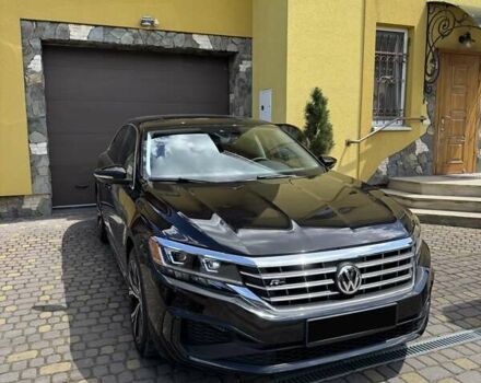 Чорний Фольксваген Пассат, об'ємом двигуна 2 л та пробігом 38 тис. км за 19800 $, фото 3 на Automoto.ua