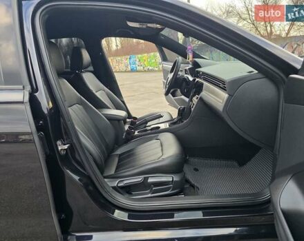 Черный Фольксваген Пассат, объемом двигателя 2 л и пробегом 117 тыс. км за 23777 $, фото 53 на Automoto.ua