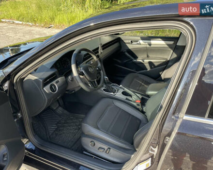 Черный Фольксваген Пассат, объемом двигателя 2 л и пробегом 135 тыс. км за 19500 $, фото 8 на Automoto.ua