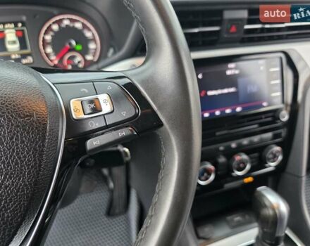 Черный Фольксваген Пассат, объемом двигателя 2 л и пробегом 117 тыс. км за 23777 $, фото 29 на Automoto.ua