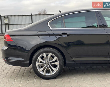 Чорний Фольксваген Пассат, об'ємом двигуна 2 л та пробігом 193 тис. км за 23500 $, фото 51 на Automoto.ua