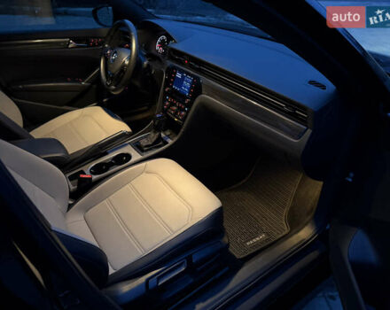 Черный Фольксваген Пассат, объемом двигателя 2 л и пробегом 52 тыс. км за 21499 $, фото 29 на Automoto.ua