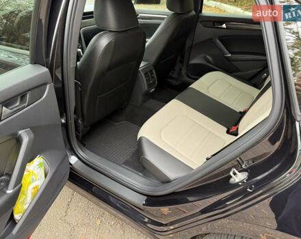 Черный Фольксваген Пассат, объемом двигателя 2 л и пробегом 52 тыс. км за 21499 $, фото 9 на Automoto.ua