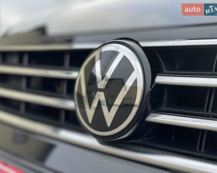 Чорний Фольксваген Пассат, об'ємом двигуна 2 л та пробігом 193 тис. км за 23500 $, фото 12 на Automoto.ua