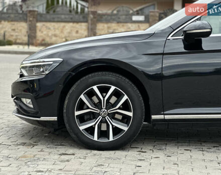 Черный Фольксваген Пассат, объемом двигателя 2 л и пробегом 199 тыс. км за 23990 $, фото 34 на Automoto.ua