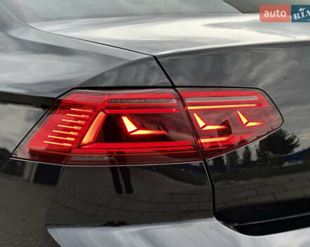 Черный Фольксваген Пассат, объемом двигателя 2 л и пробегом 199 тыс. км за 23990 $, фото 29 на Automoto.ua