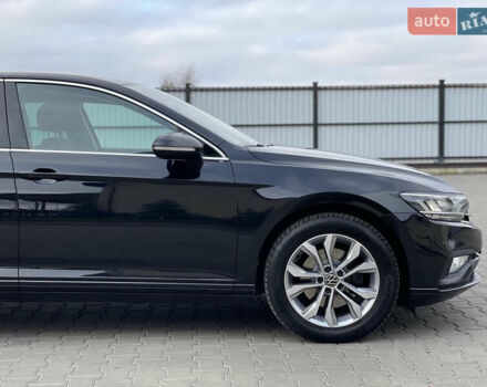 Чорний Фольксваген Пассат, об'ємом двигуна 2 л та пробігом 193 тис. км за 23500 $, фото 52 на Automoto.ua