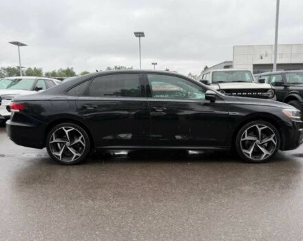 Черный Фольксваген Пассат, объемом двигателя 2 л и пробегом 22 тыс. км за 14200 $, фото 5 на Automoto.ua