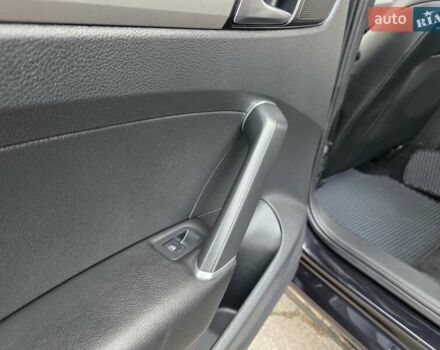 Черный Фольксваген Пассат, объемом двигателя 2 л и пробегом 117 тыс. км за 23777 $, фото 68 на Automoto.ua