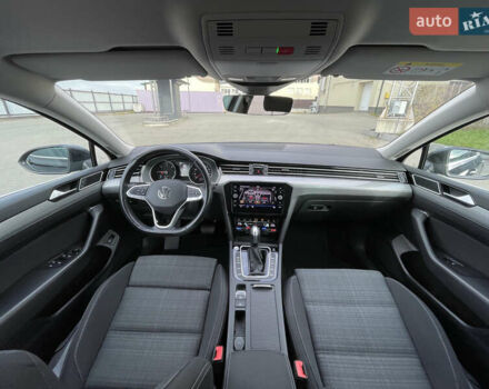 Чорний Фольксваген Пассат, об'ємом двигуна 2 л та пробігом 193 тис. км за 23500 $, фото 114 на Automoto.ua