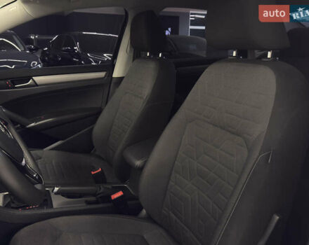 Фольксваген Пассат 2021 в Николаеве на Automoto.ua Черный Фольксваген Пассат, объемом двигателя 1.98 л и пробегом 35 тыс. км за 18599 $, фото 18 на Automoto.ua