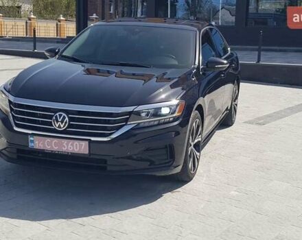 Чорний Фольксваген Пассат, об'ємом двигуна 2 л та пробігом 76 тис. км за 19499 $, фото 4 на Automoto.ua