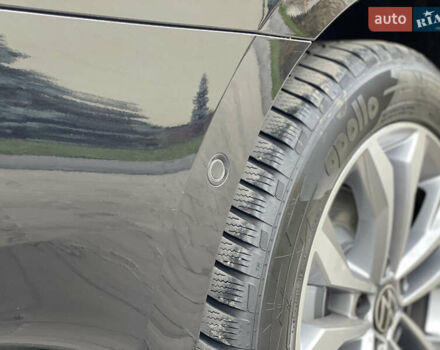 Чорний Фольксваген Пассат, об'ємом двигуна 2 л та пробігом 193 тис. км за 23500 $, фото 45 на Automoto.ua