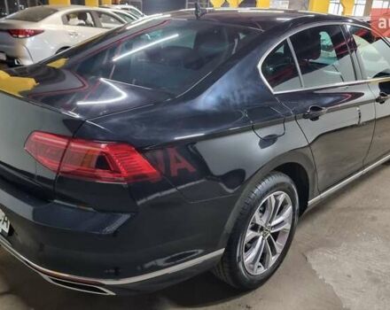 Черный Фольксваген Пассат, объемом двигателя 1.98 л и пробегом 140 тыс. км за 21300 $, фото 4 на Automoto.ua