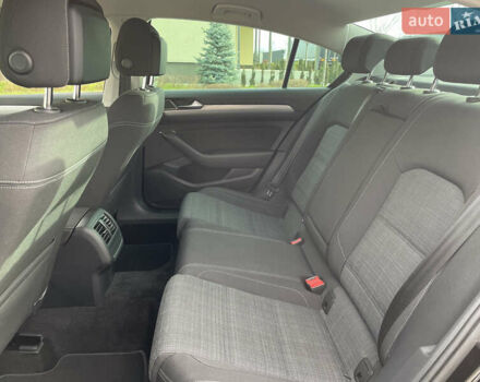 Чорний Фольксваген Пассат, об'ємом двигуна 2 л та пробігом 193 тис. км за 23500 $, фото 97 на Automoto.ua