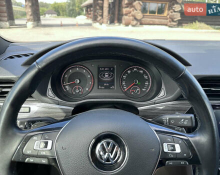 Фольксваген Пассат 2021 у Харкові на Automoto.ua Чорний Фольксваген Пассат, об'ємом двигуна 2 л та пробігом 51 тис. км за 21800 $, фото 9 на Automoto.ua