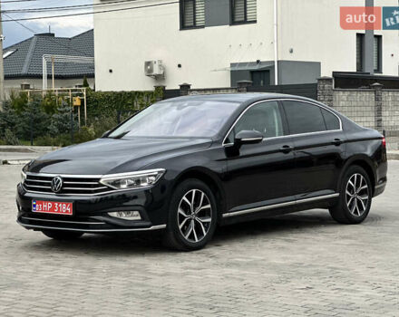 Черный Фольксваген Пассат, объемом двигателя 2 л и пробегом 199 тыс. км за 23990 $, фото 5 на Automoto.ua
