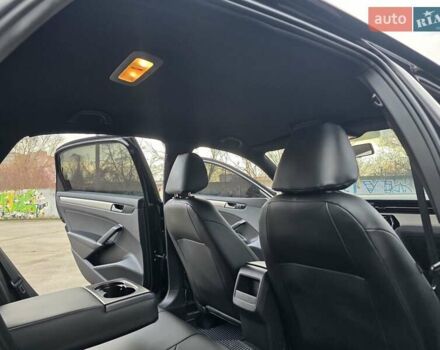 Черный Фольксваген Пассат, объемом двигателя 2 л и пробегом 117 тыс. км за 23777 $, фото 74 на Automoto.ua