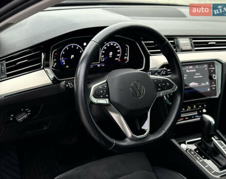 Черный Фольксваген Пассат, объемом двигателя 2 л и пробегом 199 тыс. км за 23990 $, фото 40 на Automoto.ua