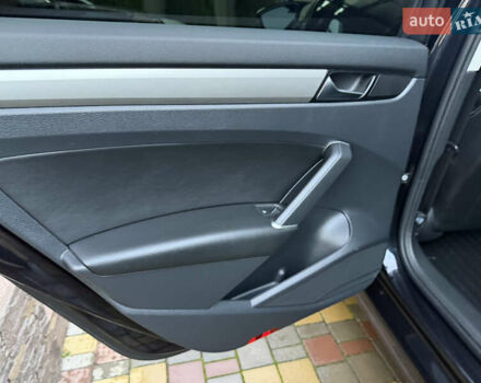 Черный Фольксваген Пассат, объемом двигателя 2 л и пробегом 39 тыс. км за 17499 $, фото 19 на Automoto.ua