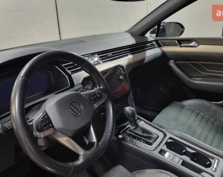 Черный Фольксваген Пассат, объемом двигателя 1.98 л и пробегом 140 тыс. км за 21300 $, фото 9 на Automoto.ua