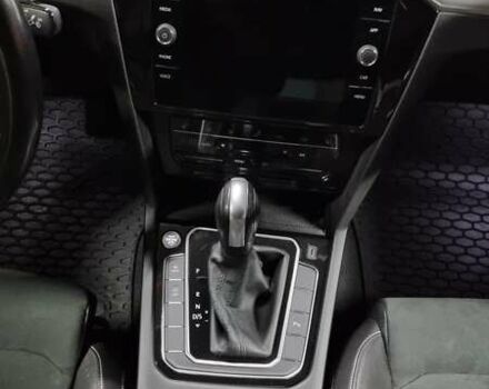 Черный Фольксваген Пассат, объемом двигателя 1.98 л и пробегом 140 тыс. км за 21300 $, фото 7 на Automoto.ua