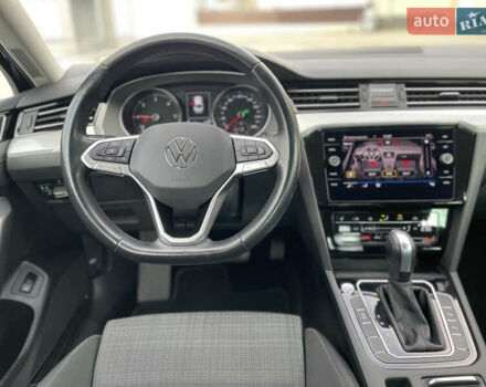 Чорний Фольксваген Пассат, об'ємом двигуна 2 л та пробігом 193 тис. км за 23500 $, фото 111 на Automoto.ua