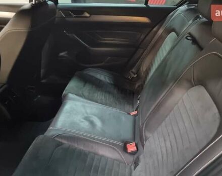 Черный Фольксваген Пассат, объемом двигателя 1.98 л и пробегом 140 тыс. км за 21300 $, фото 6 на Automoto.ua