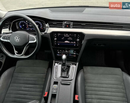 Черный Фольксваген Пассат, объемом двигателя 2 л и пробегом 199 тыс. км за 23990 $, фото 47 на Automoto.ua