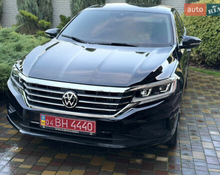 Черный Фольксваген Пассат, объемом двигателя 2 л и пробегом 39 тыс. км за 17499 $, фото 2 на Automoto.ua