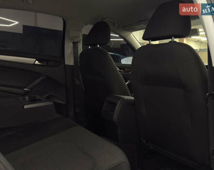 Фольксваген Пассат 2021 в Николаеве на Automoto.ua Черный Фольксваген Пассат, объемом двигателя 1.98 л и пробегом 35 тыс. км за 18599 $, фото 23 на Automoto.ua