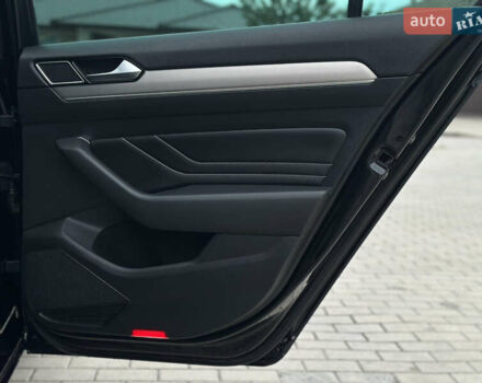 Черный Фольксваген Пассат, объемом двигателя 2 л и пробегом 199 тыс. км за 23990 $, фото 45 на Automoto.ua