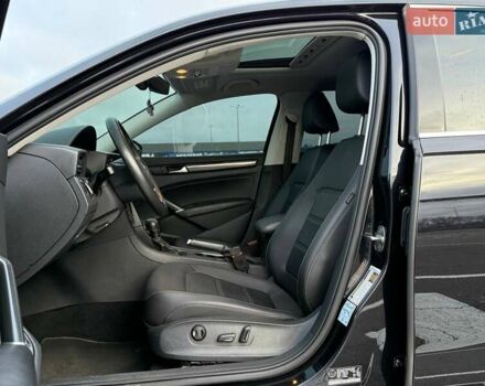 Черный Фольксваген Пассат, объемом двигателя 1.98 л и пробегом 114 тыс. км за 19999 $, фото 13 на Automoto.ua