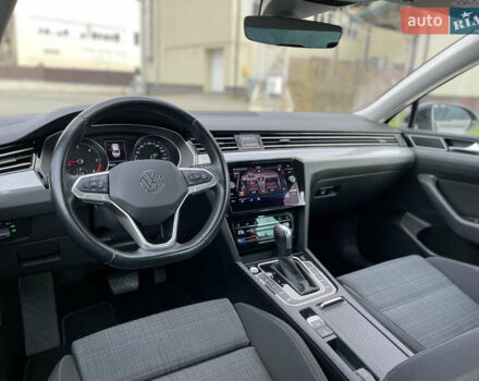 Чорний Фольксваген Пассат, об'ємом двигуна 2 л та пробігом 193 тис. км за 23500 $, фото 112 на Automoto.ua