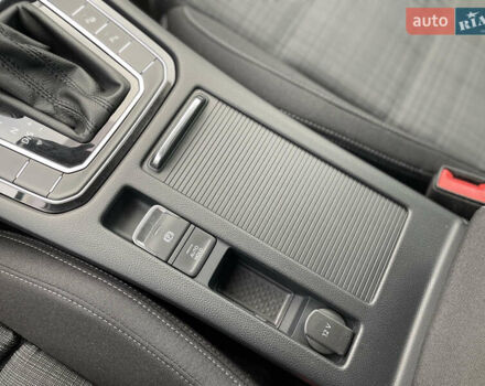 Чорний Фольксваген Пассат, об'ємом двигуна 2 л та пробігом 193 тис. км за 23500 $, фото 125 на Automoto.ua