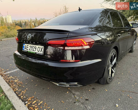 Фольксваген Пассат 2021 в Кривом Роге на Automoto.ua Черный Фольксваген Пассат, объемом двигателя 1.98 л и пробегом 60 тыс. км за 20500 $, фото 5 на Automoto.ua