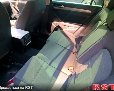 Чорний Фольксваген Пассат, об'ємом двигуна 2 л та пробігом 208 тис. км за 26500 $, фото 3 на Automoto.ua