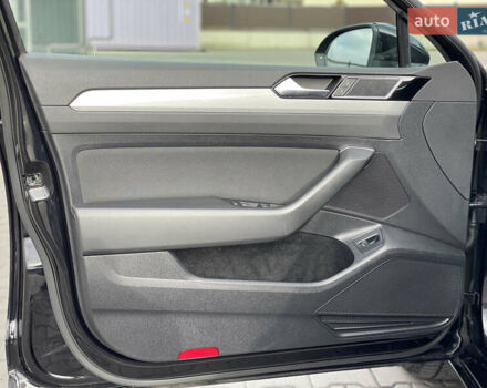 Чорний Фольксваген Пассат, об'ємом двигуна 2 л та пробігом 193 тис. км за 23500 $, фото 107 на Automoto.ua