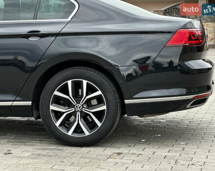 Черный Фольксваген Пассат, объемом двигателя 2 л и пробегом 199 тыс. км за 23990 $, фото 33 на Automoto.ua