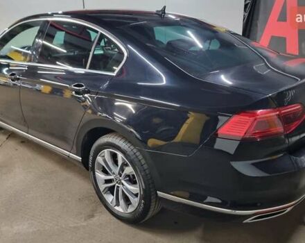 Черный Фольксваген Пассат, объемом двигателя 1.98 л и пробегом 140 тыс. км за 21300 $, фото 3 на Automoto.ua