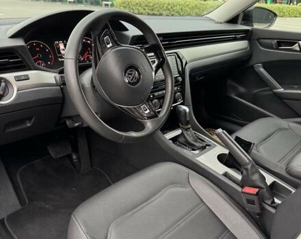 Черный Фольксваген Пассат, объемом двигателя 1.98 л и пробегом 158 тыс. км за 18200 $, фото 6 на Automoto.ua