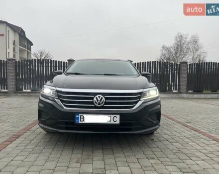 Черный Фольксваген Пассат, объемом двигателя 2 л и пробегом 99 тыс. км за 20100 $, фото 1 на Automoto.ua