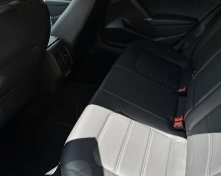 Чорний Фольксваген Пассат, об'ємом двигуна 2 л та пробігом 38 тис. км за 19800 $, фото 12 на Automoto.ua