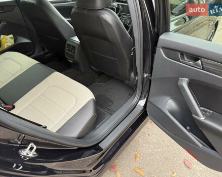 Черный Фольксваген Пассат, объемом двигателя 2 л и пробегом 52 тыс. км за 21499 $, фото 10 на Automoto.ua