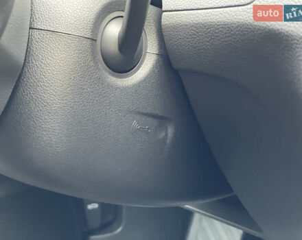 Чорний Фольксваген Пассат, об'ємом двигуна 2 л та пробігом 193 тис. км за 23500 $, фото 141 на Automoto.ua