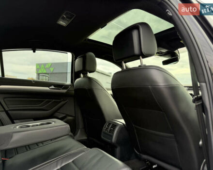 Черный Фольксваген Пассат, объемом двигателя 2 л и пробегом 128 тыс. км за 36700 $, фото 110 на Automoto.ua