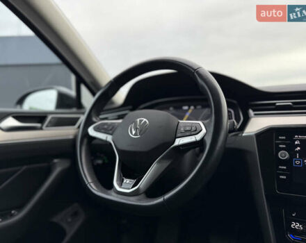 Чорний Фольксваген Пассат, об'ємом двигуна 2 л та пробігом 123 тис. км за 34900 $, фото 114 на Automoto.ua