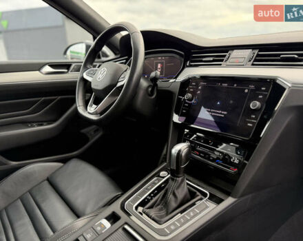 Черный Фольксваген Пассат, объемом двигателя 2 л и пробегом 128 тыс. км за 36700 $, фото 102 на Automoto.ua